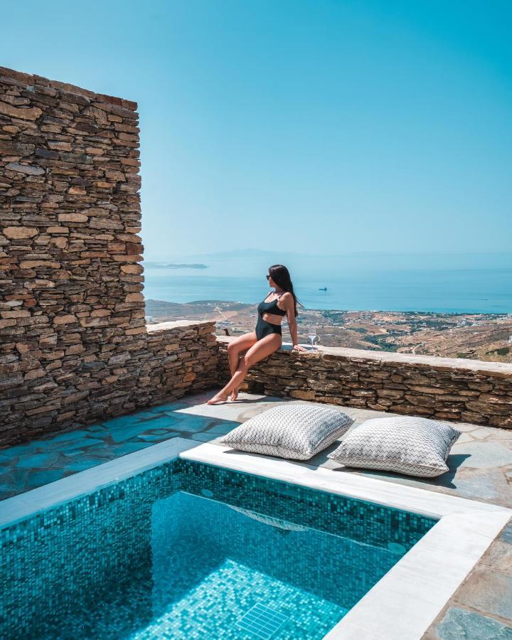 Aeolis Tinos