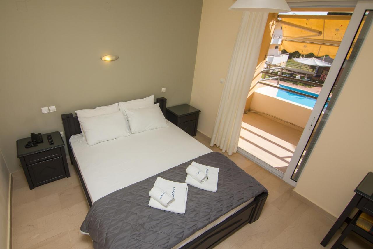 Aparthotel Adonis 3*