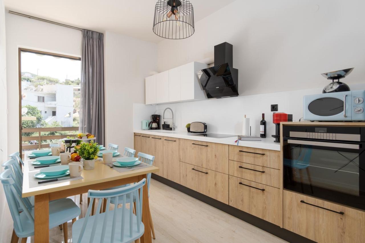 Nima1 4 Bedroom Centraly Located In Apartment *