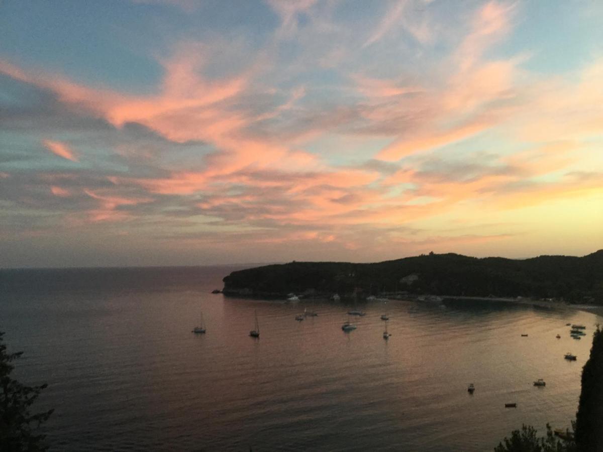 Palatino 4* Parga