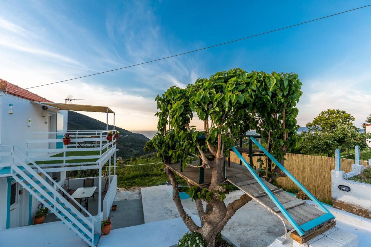 Pastalia Skopelos Town