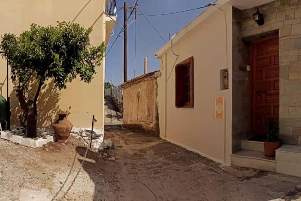 Apartment μπαλκόνι του αιγαίου Father's House In
