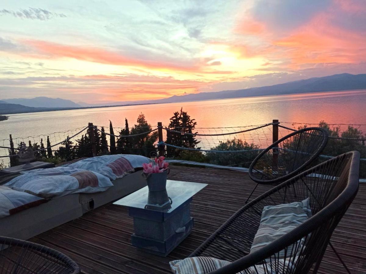 Magical View, Asproneri,
