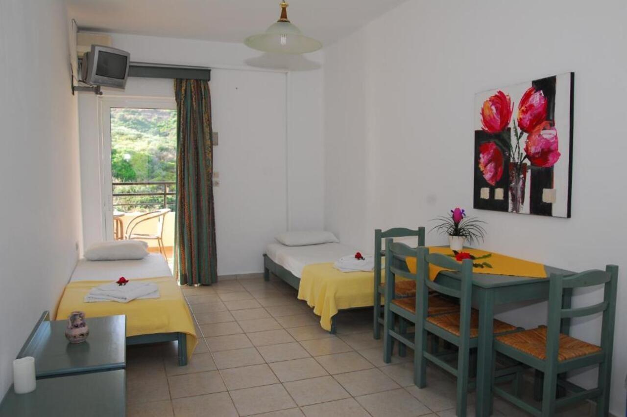 Apartment Elpis And *