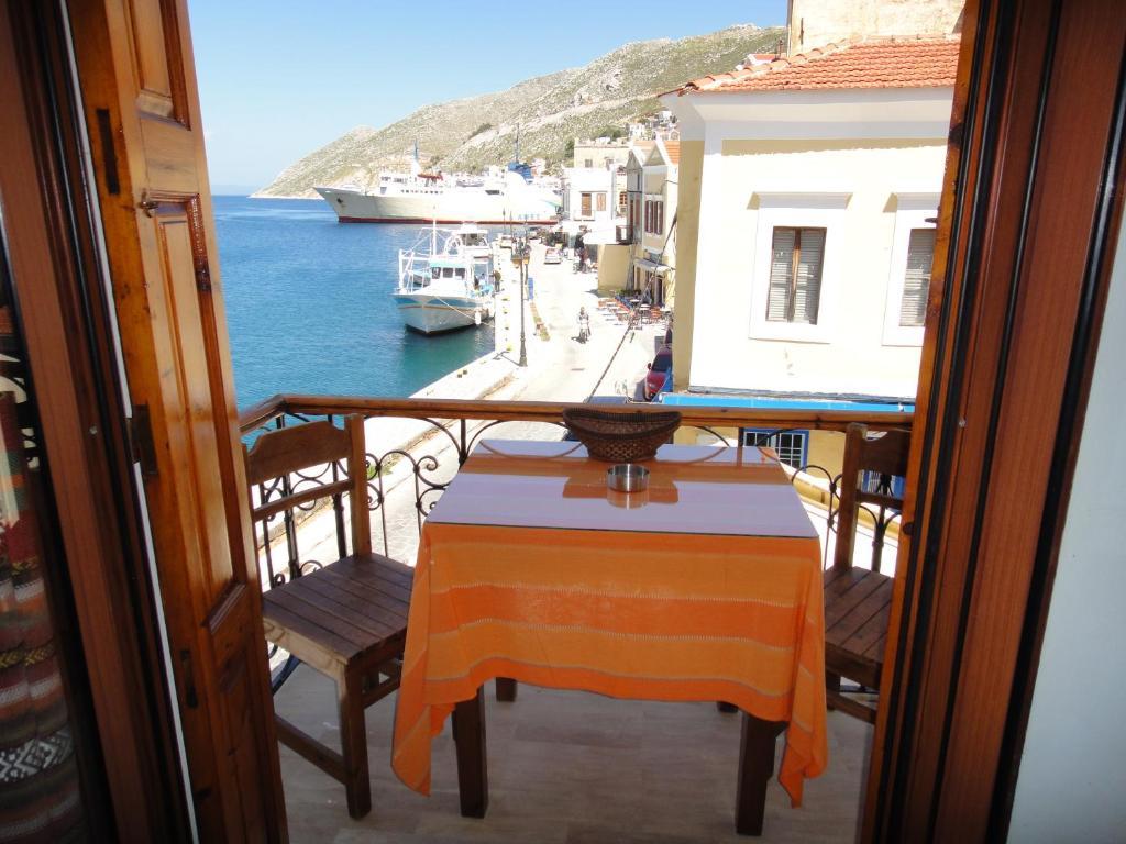 Captain's Aparthotel Symi