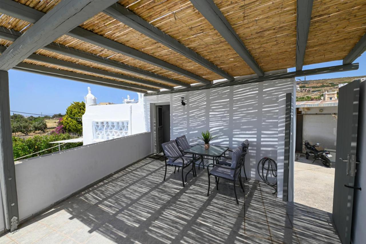 Kleris 8 * Tinos