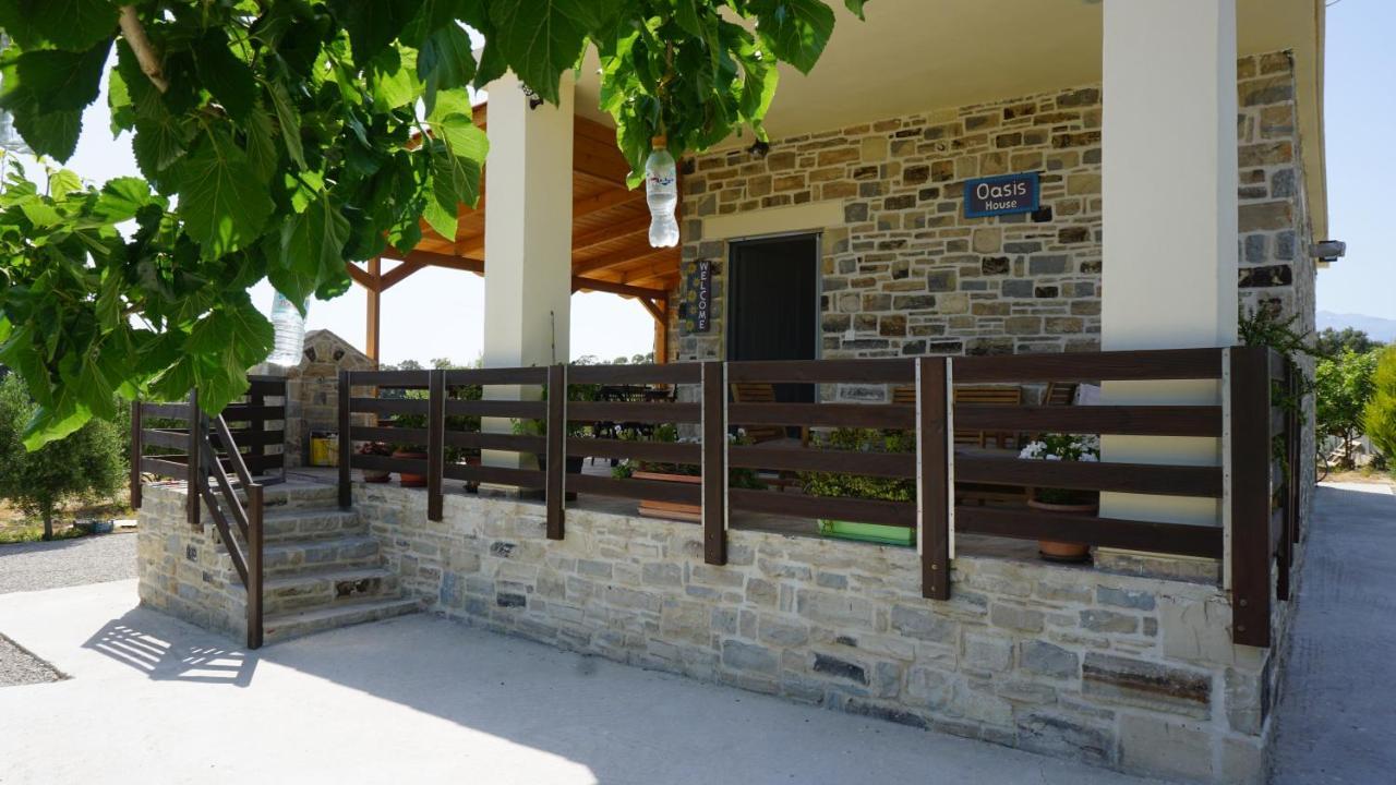 Oasis House - For Relaxing Holidays Near The *