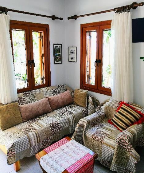 Guest house Roppas Nostos *