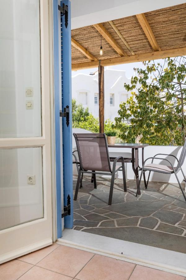 Aqua Naxos & Guest house