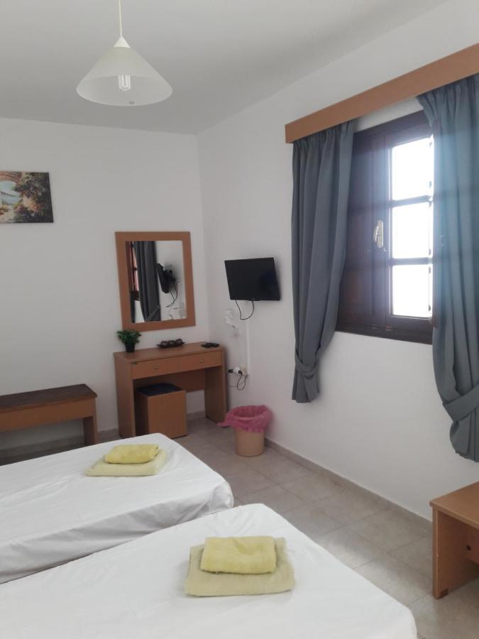 Philippos & Apartment Lindos (Rhodes)
