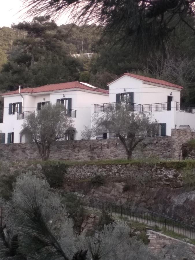 Eri To Let * Raches (Ikaria)