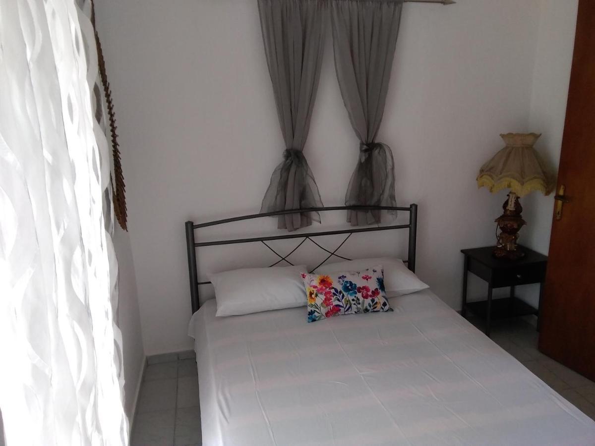 Dina Apartment Nea Skioni