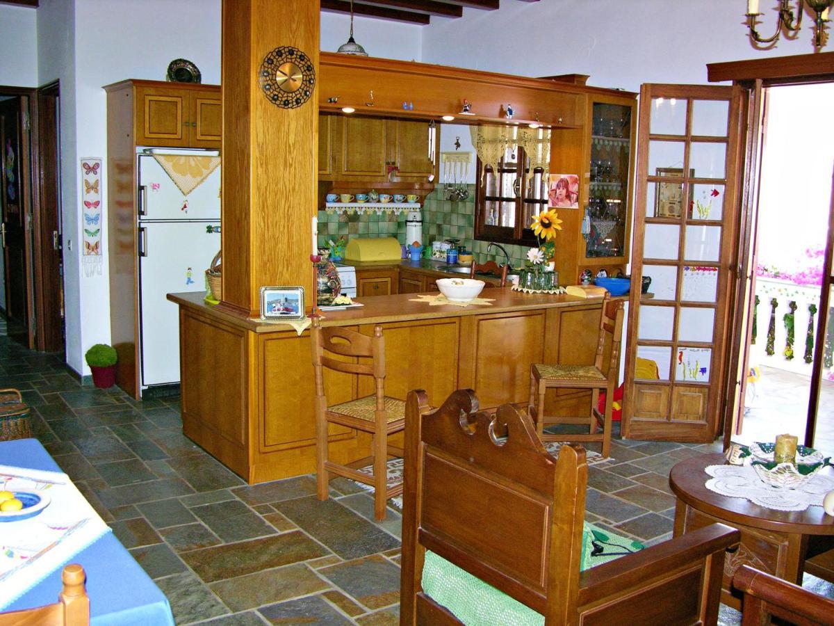 Panoramic Views In Hydra, Greece Holiday home