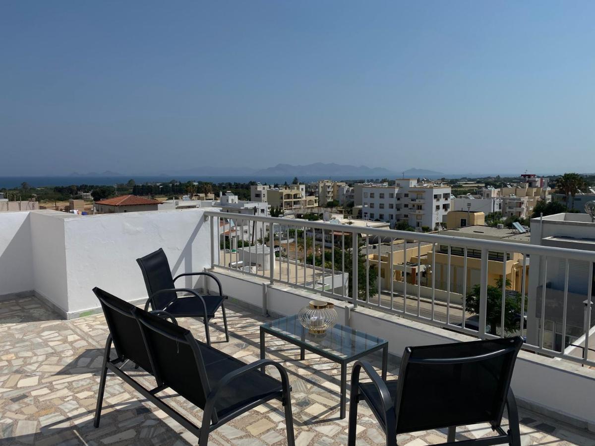 Noufaro Rooftop-sea View Apartment
