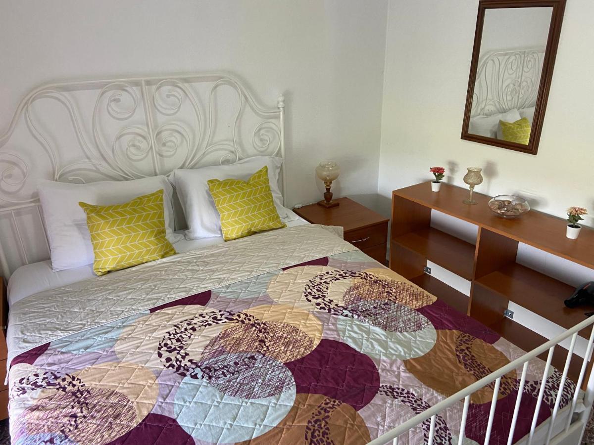 Marija With A Sea View Terrace! Apartment Nea Moudania