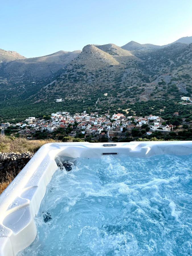 Estee, Luxury With Private Infinity Pool And Jacuzzi