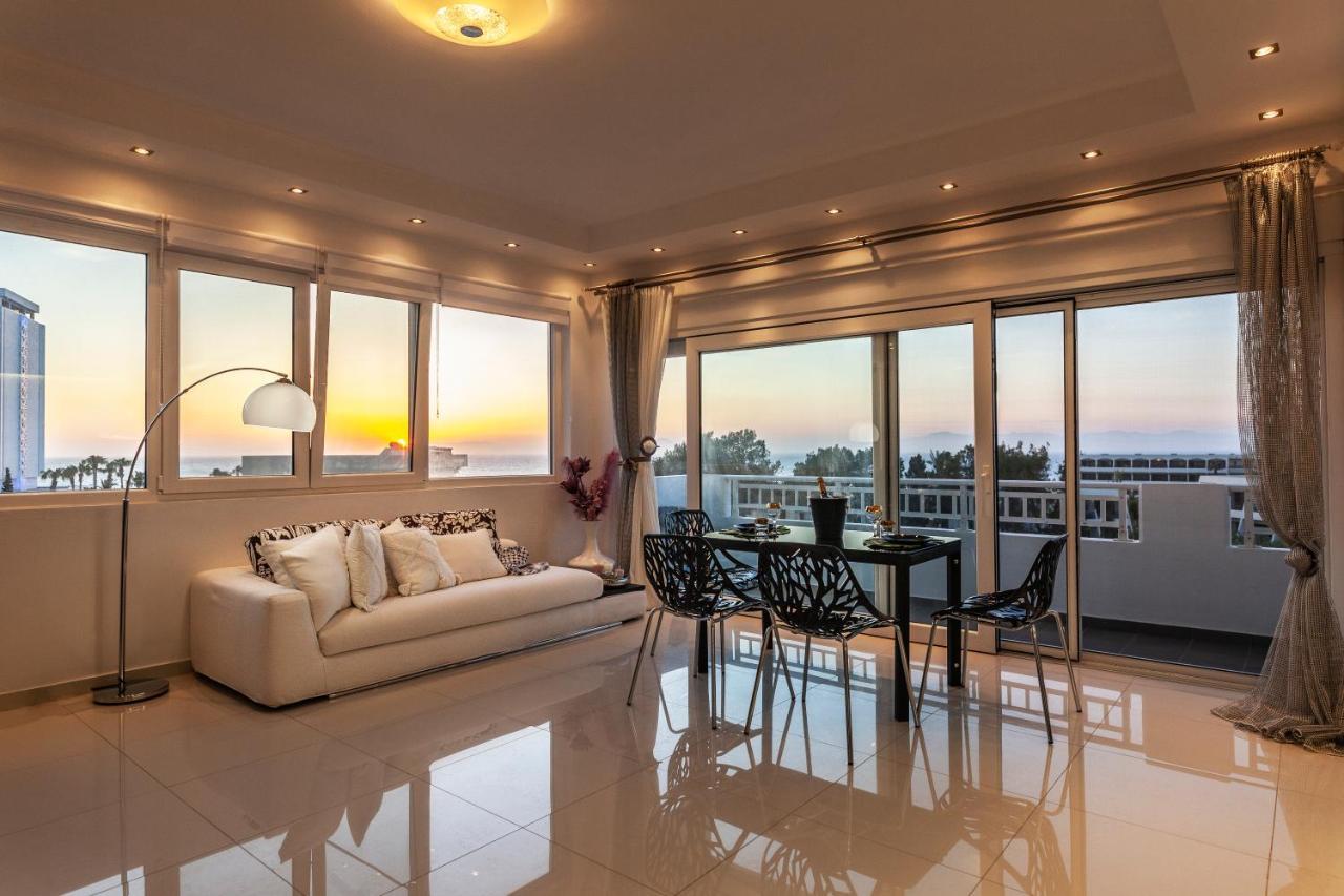 Unique Sea & Sunset Holiday home