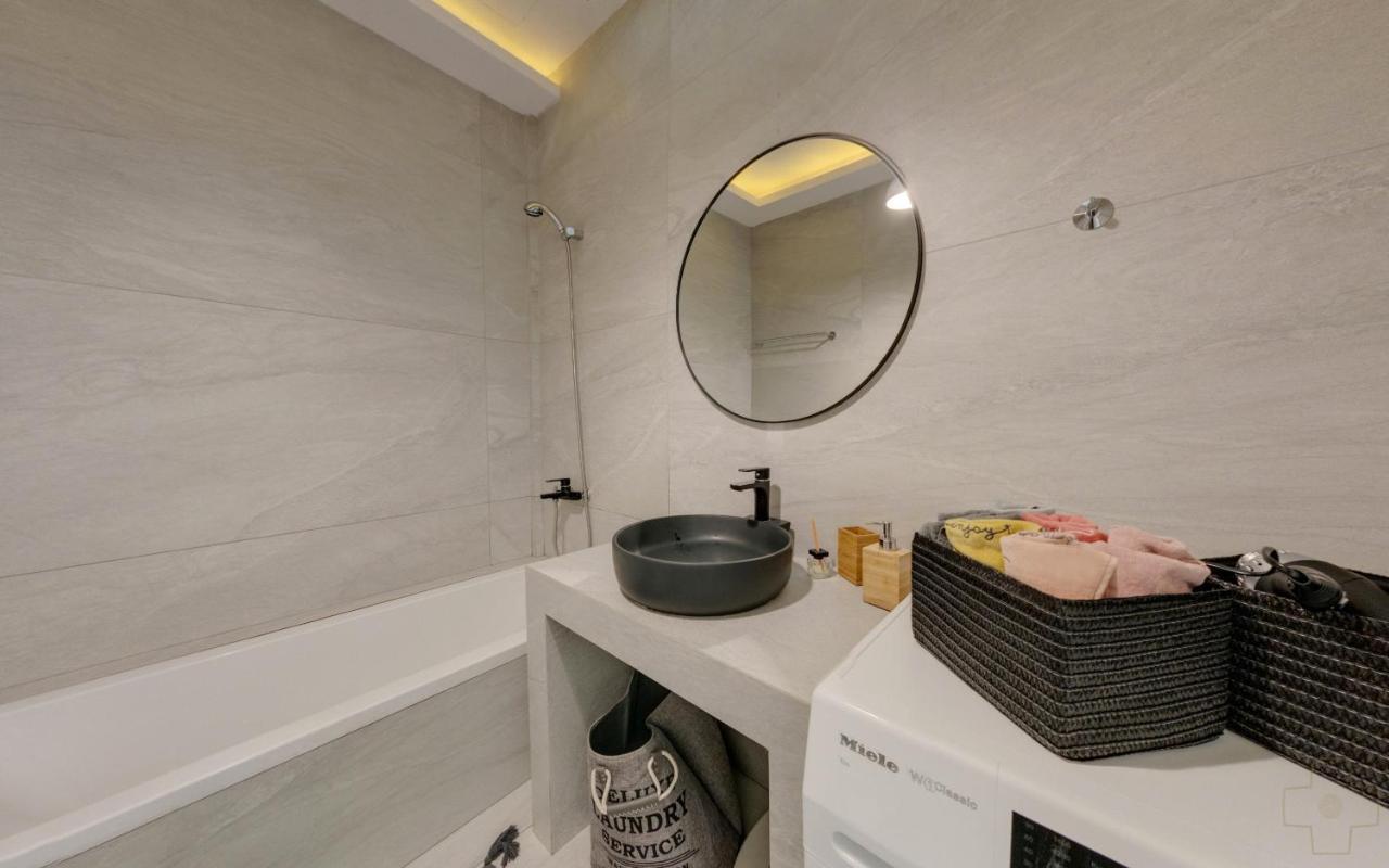 Villa Sea View With Private Pool Close To The *