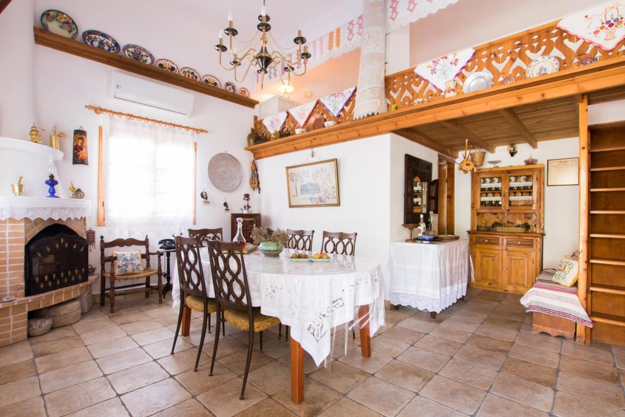 Myrtia Vacation Holiday home Kyra Panagia