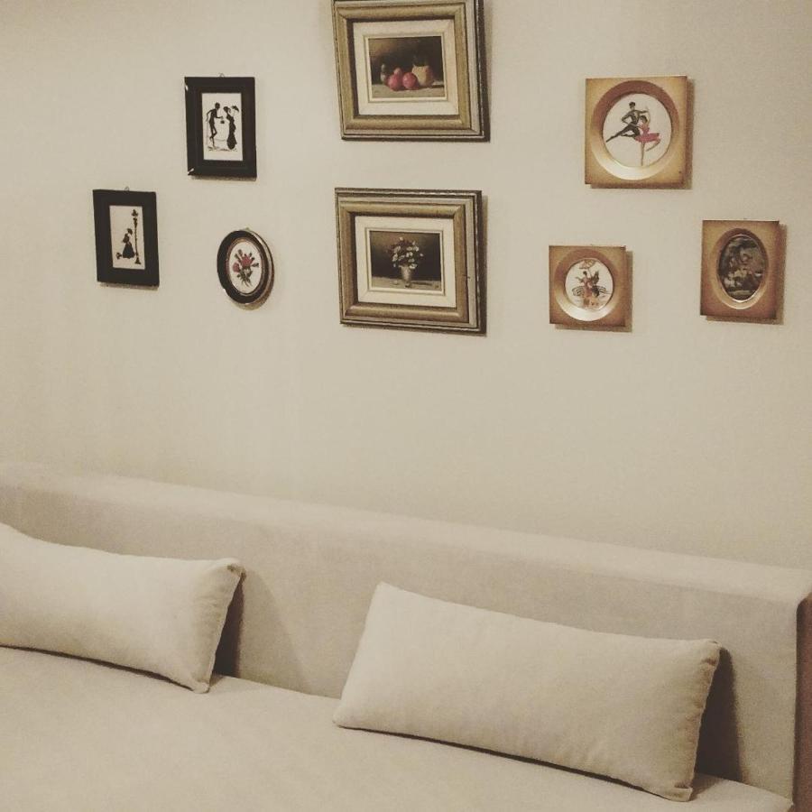 Our House Luxury Suites Apartment Palaiontsiflikion