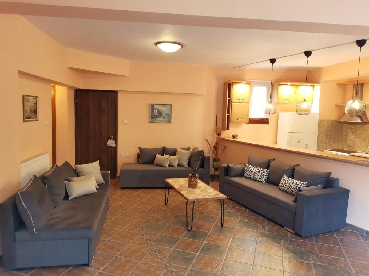 Christie's Ground Floor By The Sea Holiday home