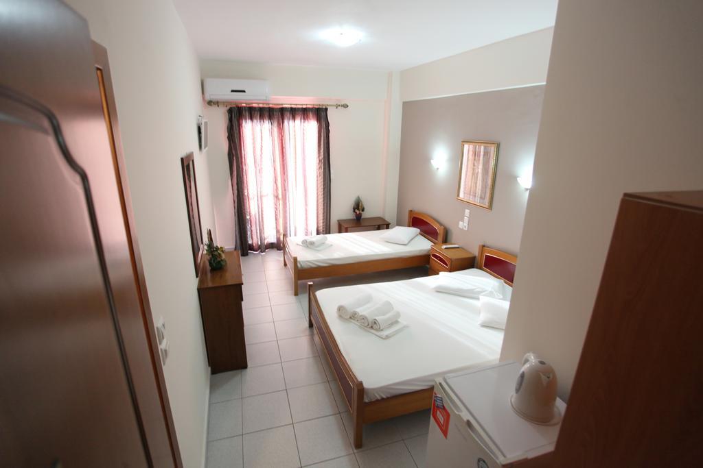 Alexandros Hotel 2*