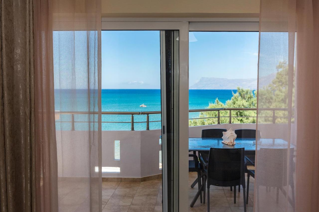 Mavros Molos Seaside