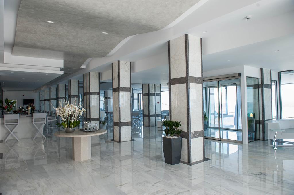 Beach Hotel