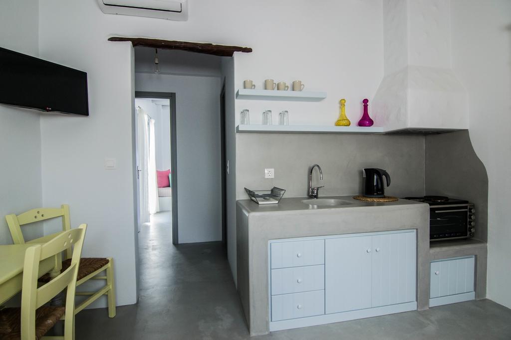 Drimoni Boutique * Chora (Ios)