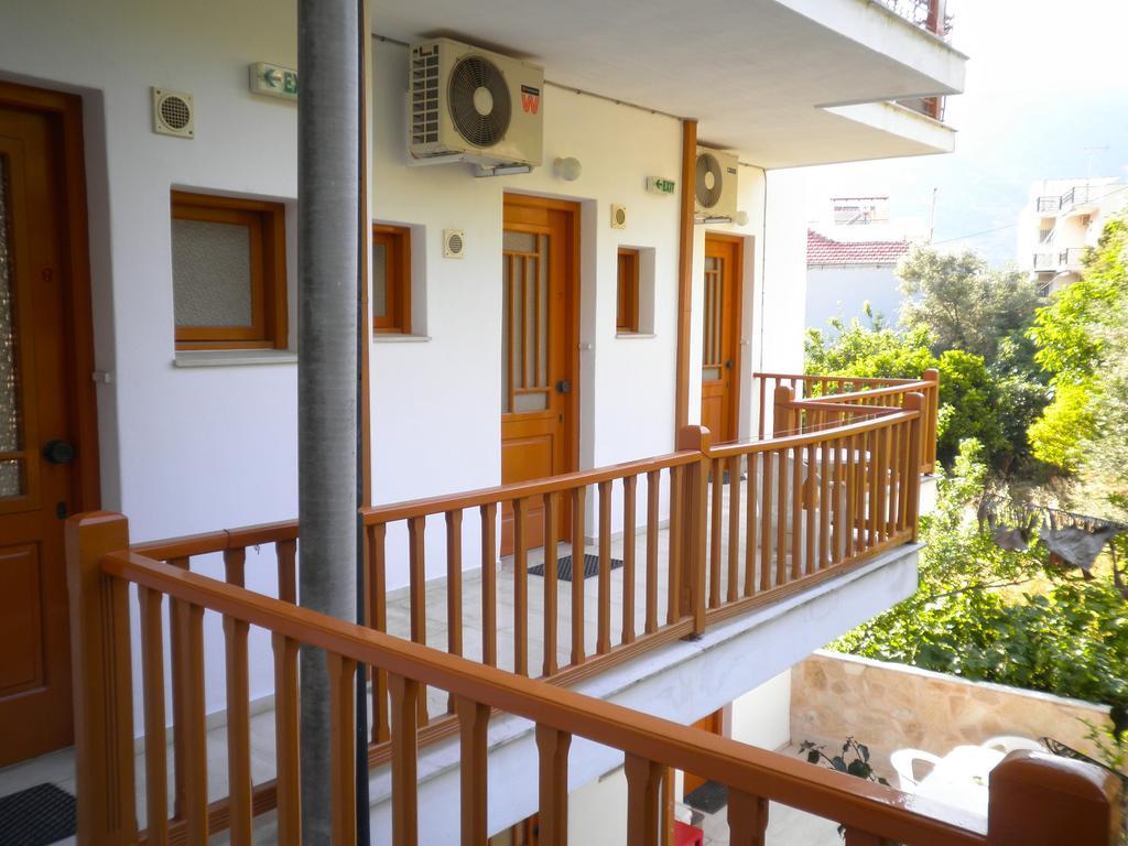 Kostas Studios Apartment *