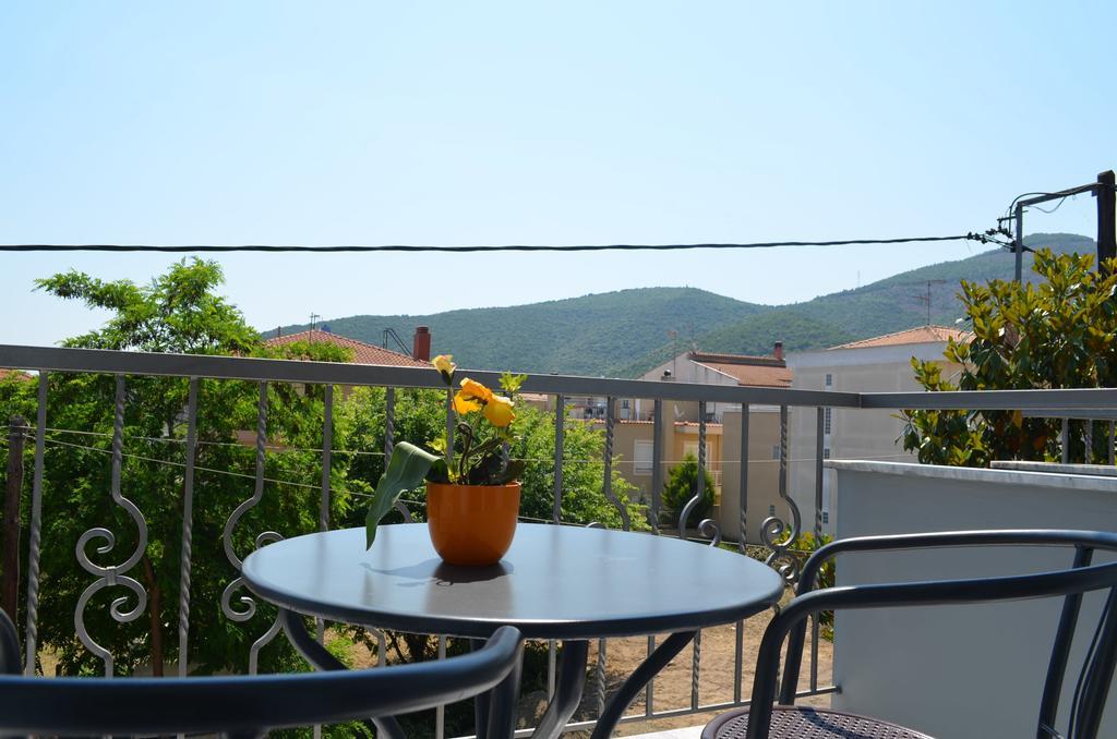 Aparthotel Elanios Zeus