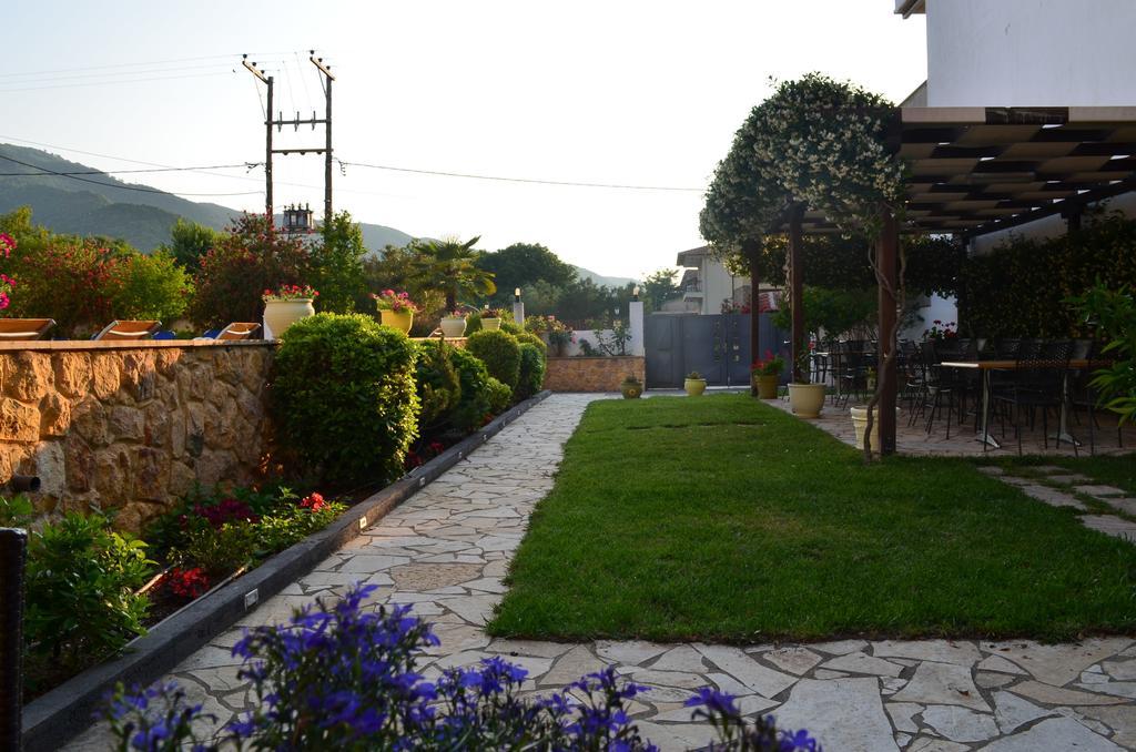 Elanios Zeus Aparthotel 3*