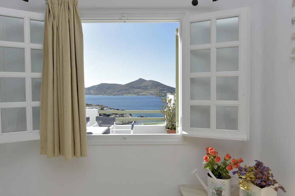 Hara Studios And 3* Naousa (Paros)