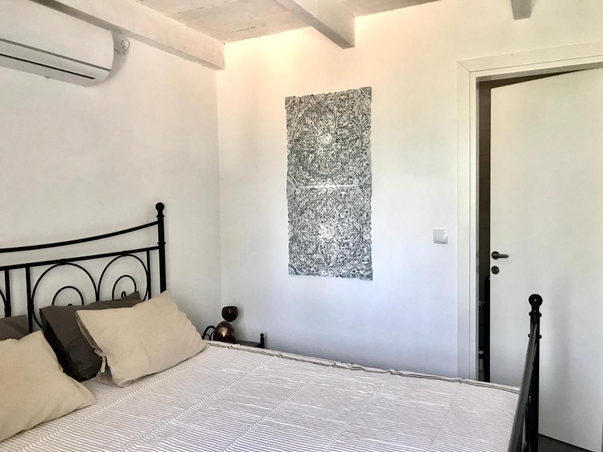 Amygdalo Spiti Villa *