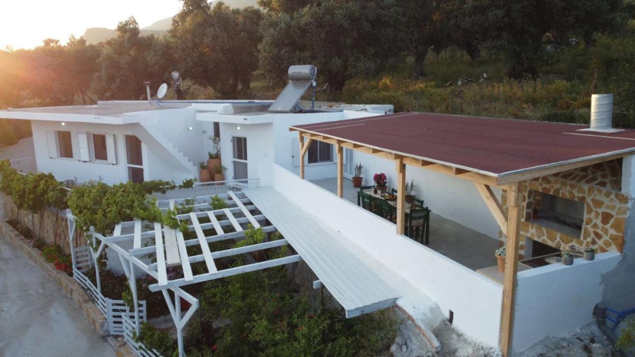 Mano's House Holiday home Triopetra
