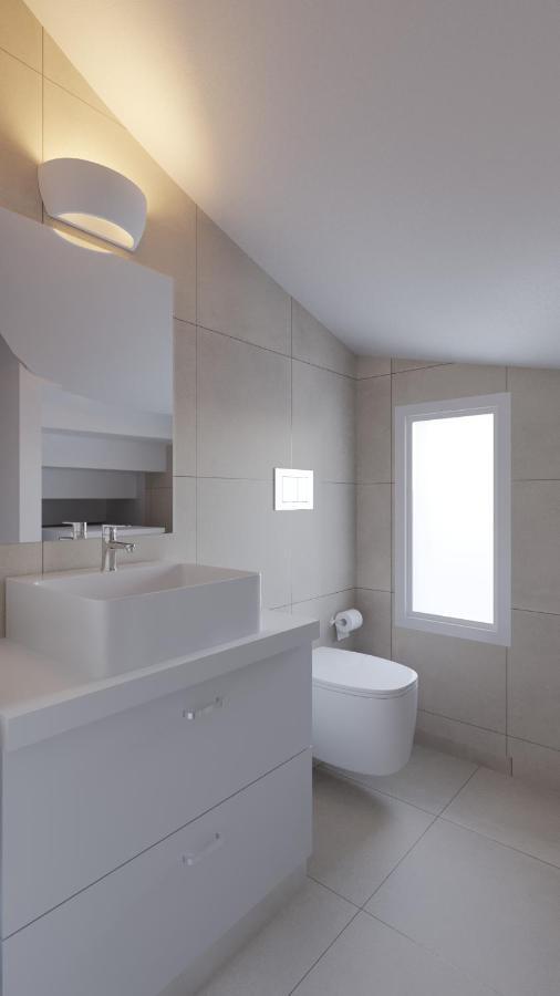 New Brand Villas: Beachside Retreat With And Heated Pool *