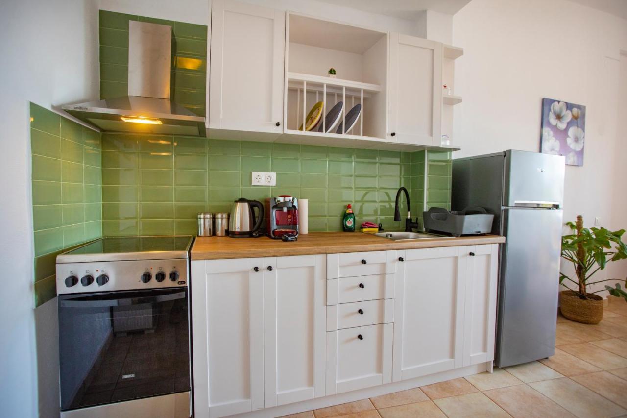 Apartment Notos Sea Front Glossa