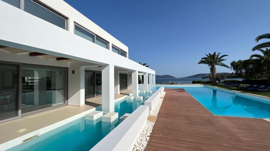 Villa Leblanc Luxurious Beachfront Villa, Gcollectiongr