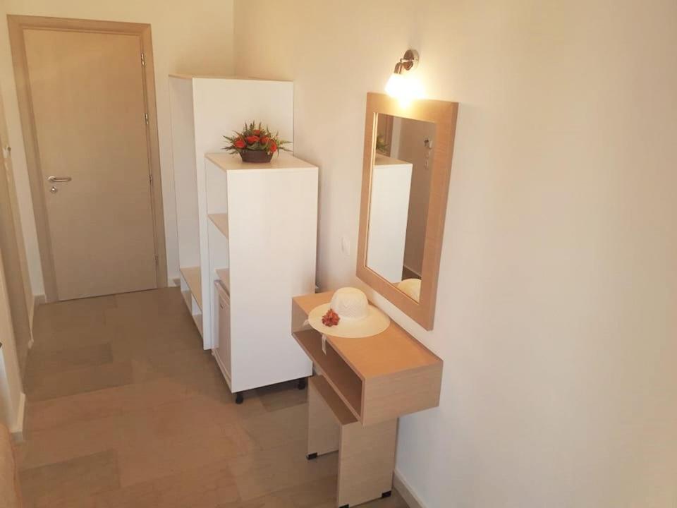 Hotel Lefkimi 2*