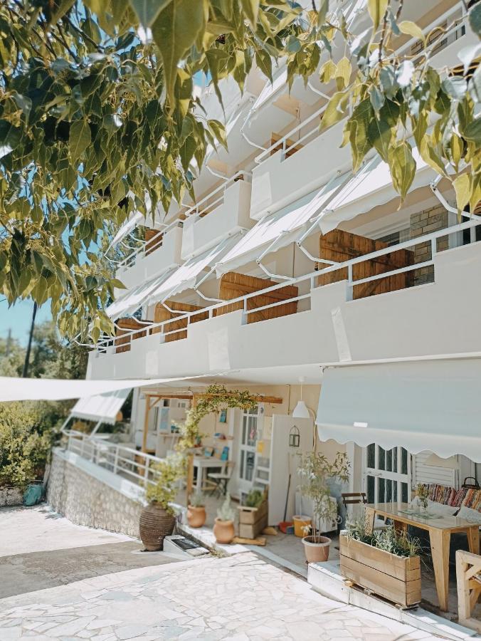 Apartment Heras Garden Vasiliki (Lefkada)