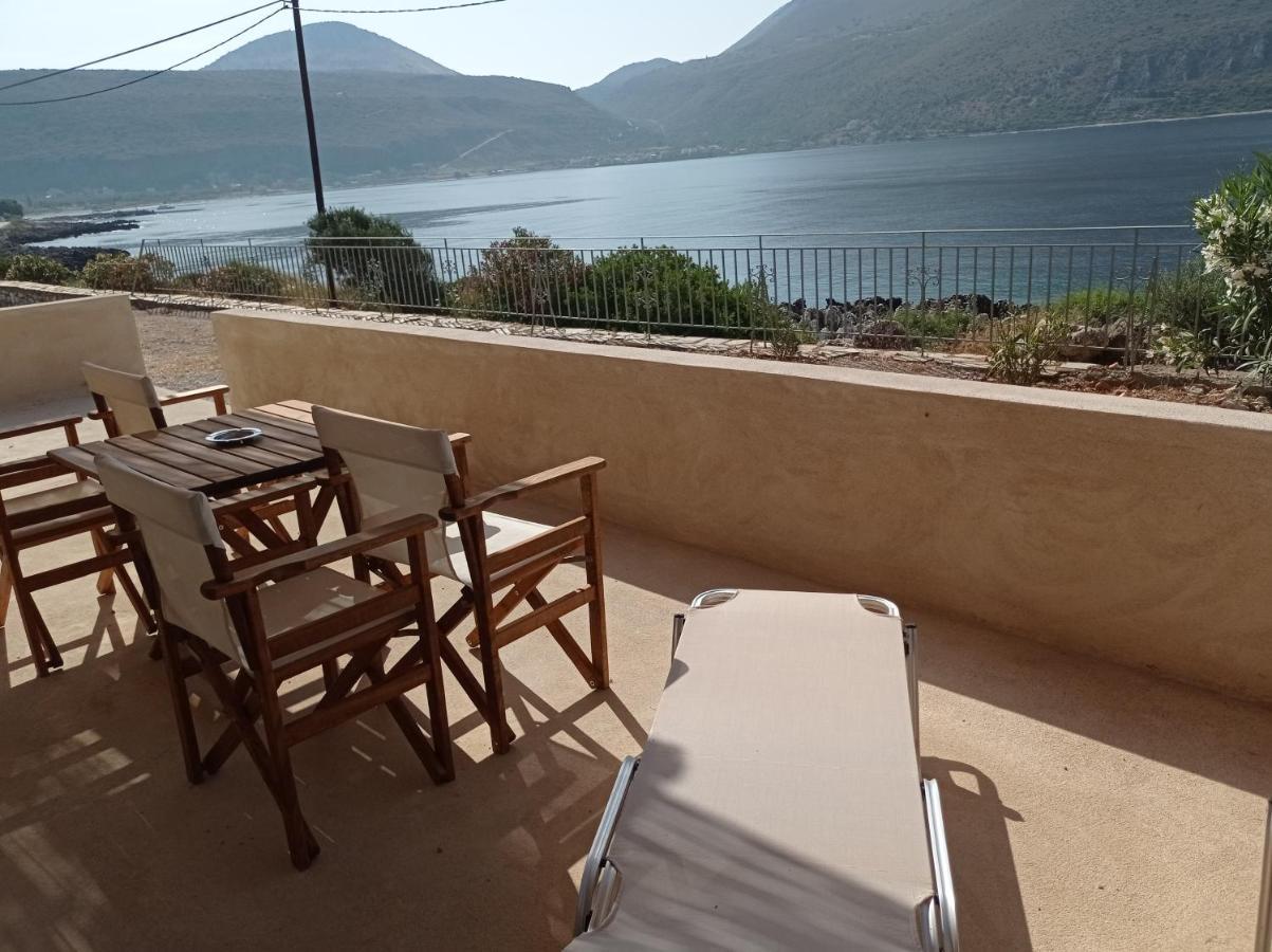 Mani Blue Thalassa Apartment