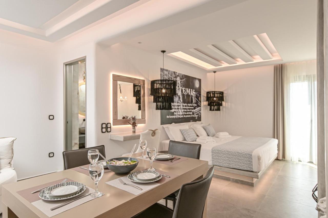 Naxos Pantheon Luxury Apartment *