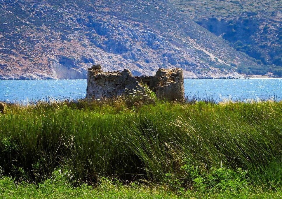 Villa Rania: ευάερη με θέα τη θάλασσα *