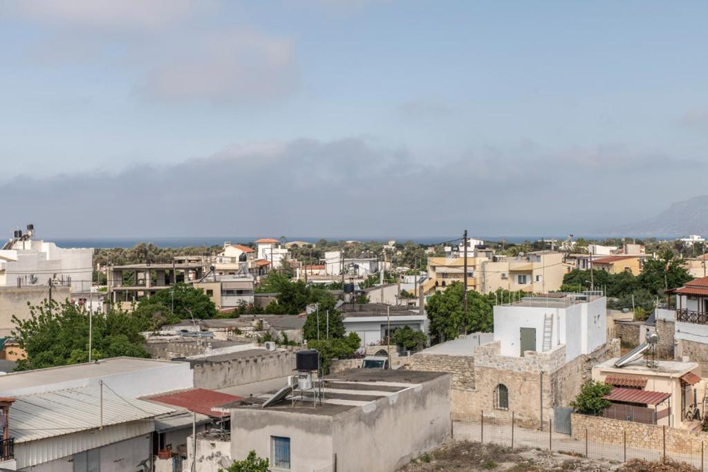 Timbaki'theodosia't Brothers Apartment *
