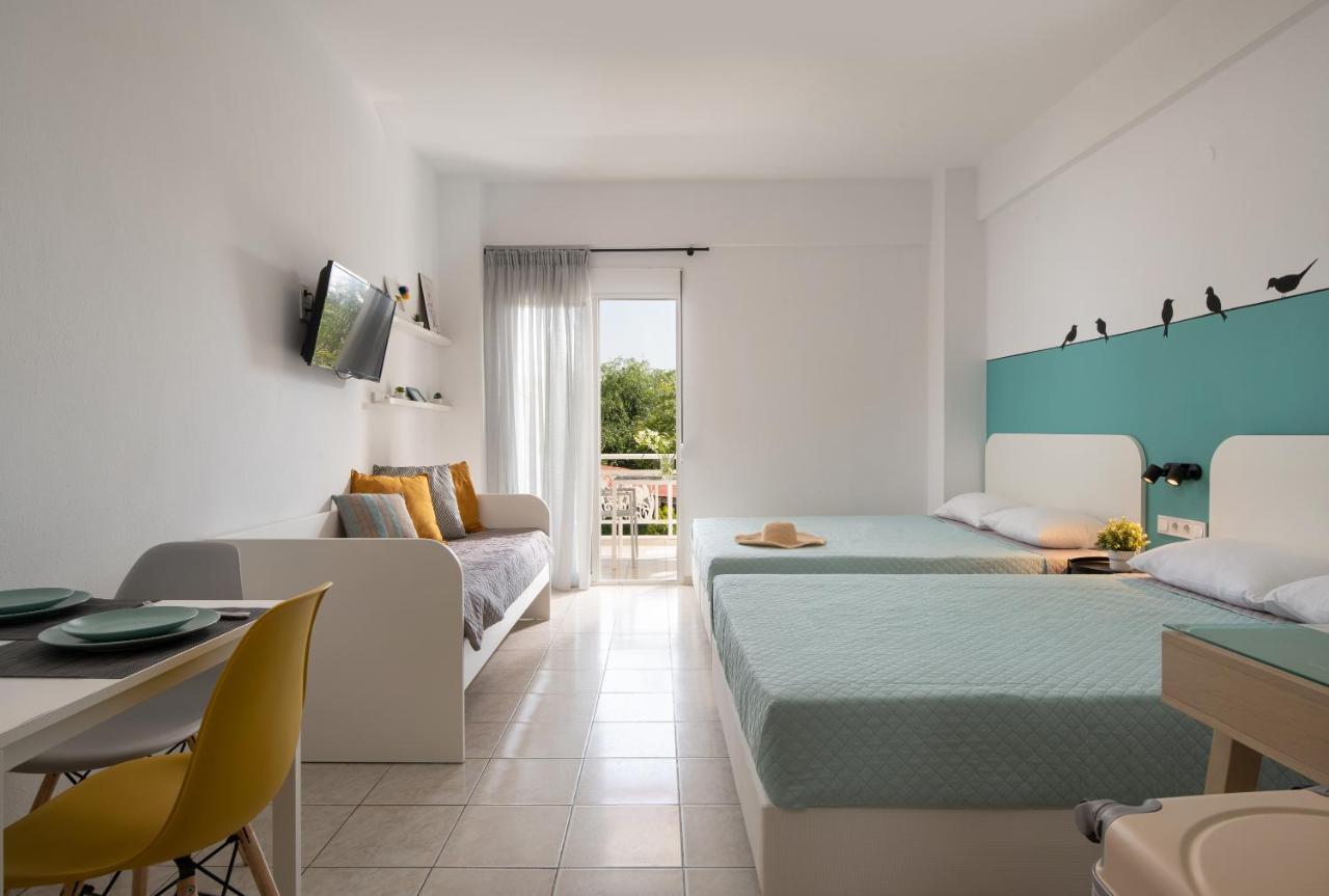Kochyli Apartment *
