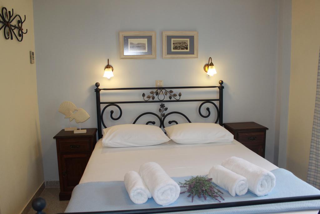 Akrogiali Aparthotel *