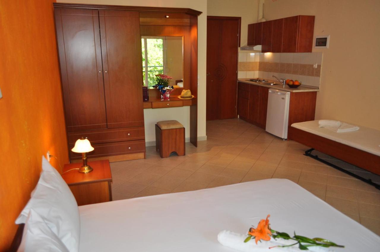 Metaxas Apartment