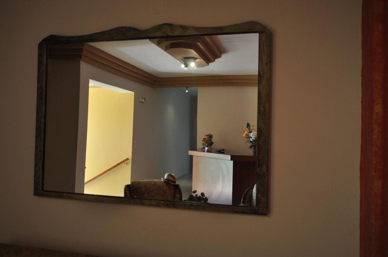 Metaxas Apartment