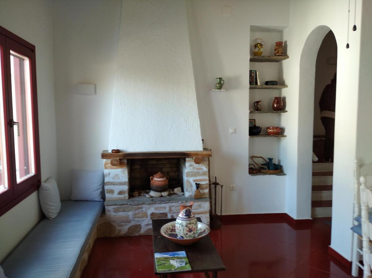 Tina's House Outstanding Seaside House Kamares Sifnos Holiday home *