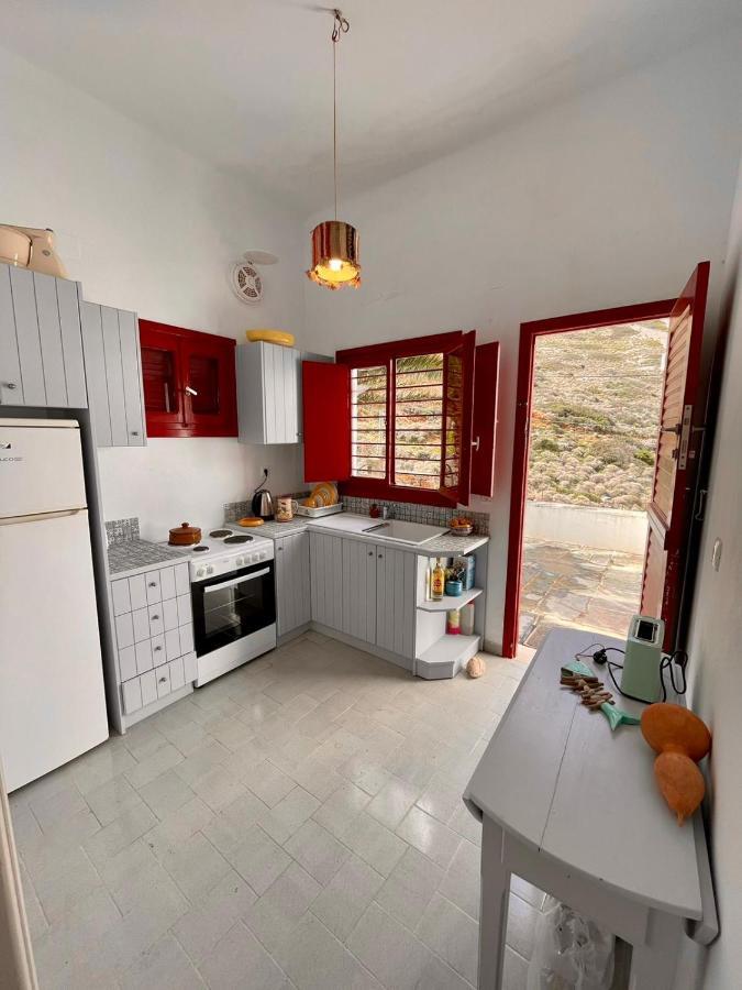 Tina's House Outstanding Seaside House Kamares Sifnos Holiday home *